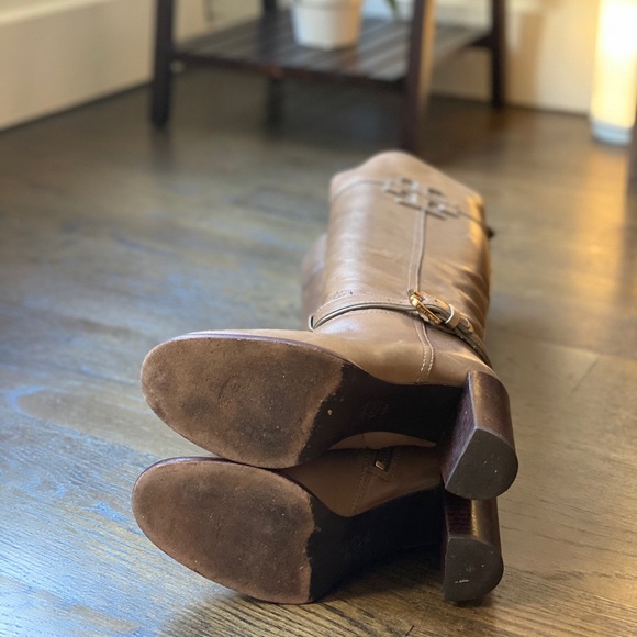 TORY BURCH Excellent Condition! - Picture 14 of 16